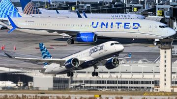 JetBlue y United activan la acumulación y canje de millas entre sus programas de fidelidad