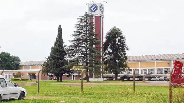 Preocupan cientos de puestos laborales por la crisis de la agroindustria