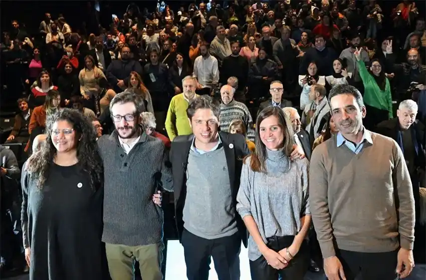 Raverta y una agenda junto a los vecinos de Mar del Plata: "Necesitamos una ciudad que se ponga en marcha"