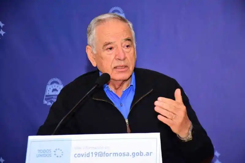 El ministro Zorrilla dijo que el regreso a las clases presenciales será de forma paulatina