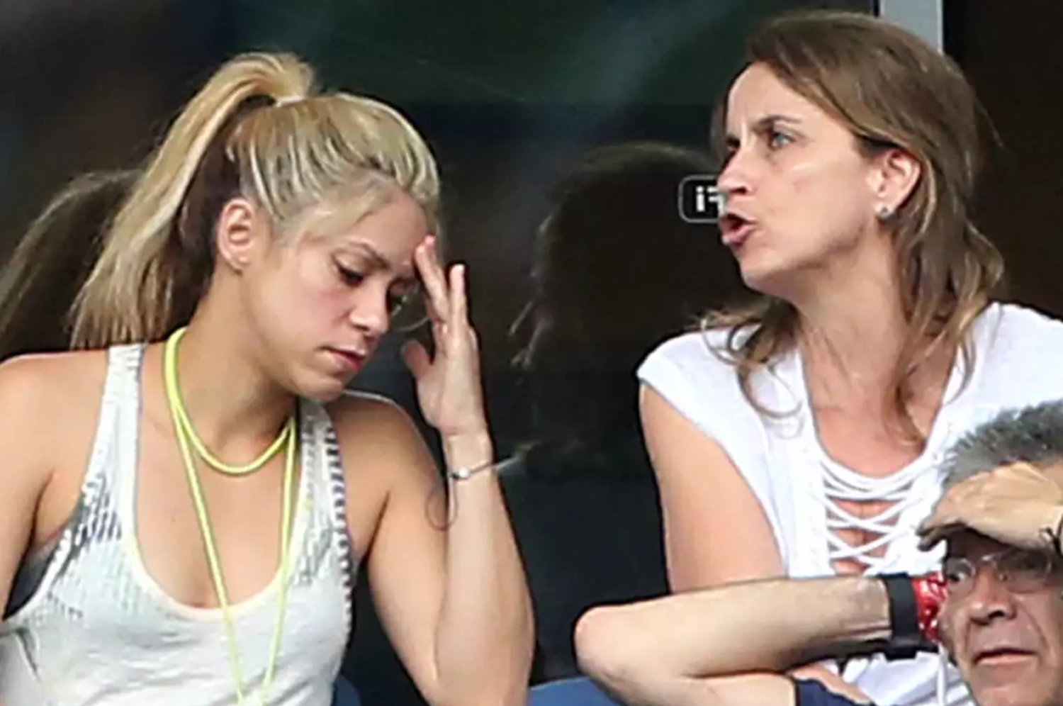 Shakira y Montserrat Bernabeu