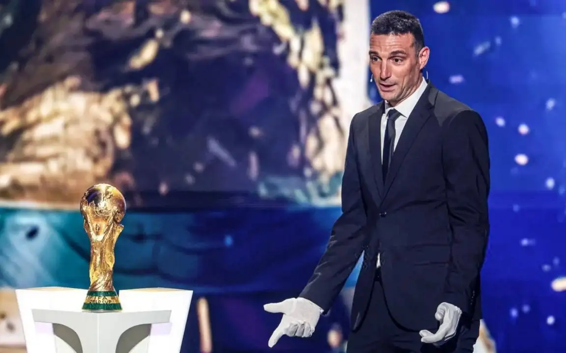 Scaloni participó del sorteo del Mundial 2026.