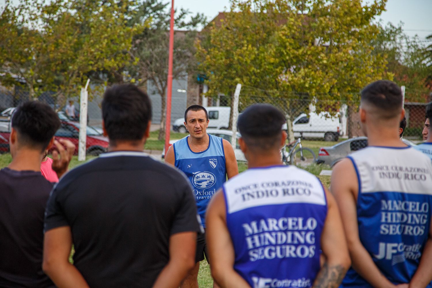 Mario Alvarez dejó de ser entrenador de Once Corazones