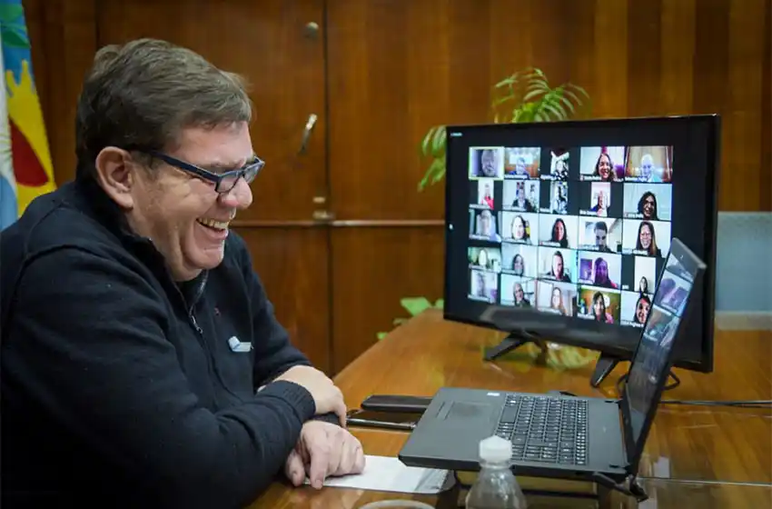 Montenegro a los docentes: “Se pusieron al hombro una situación sumamente compleja”