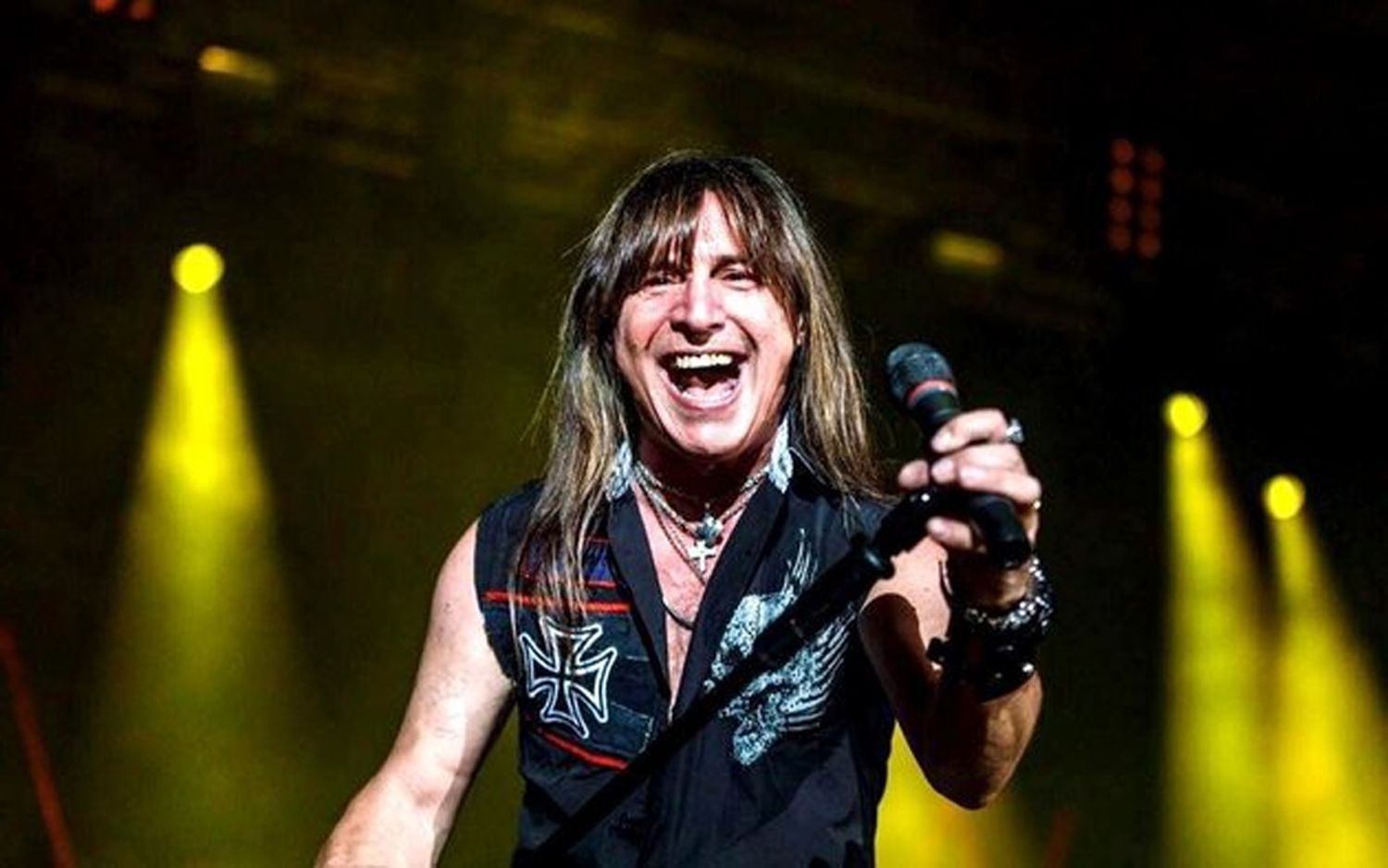 Adrián Barilari llega a Tandil con sus “Canciones Doradas”