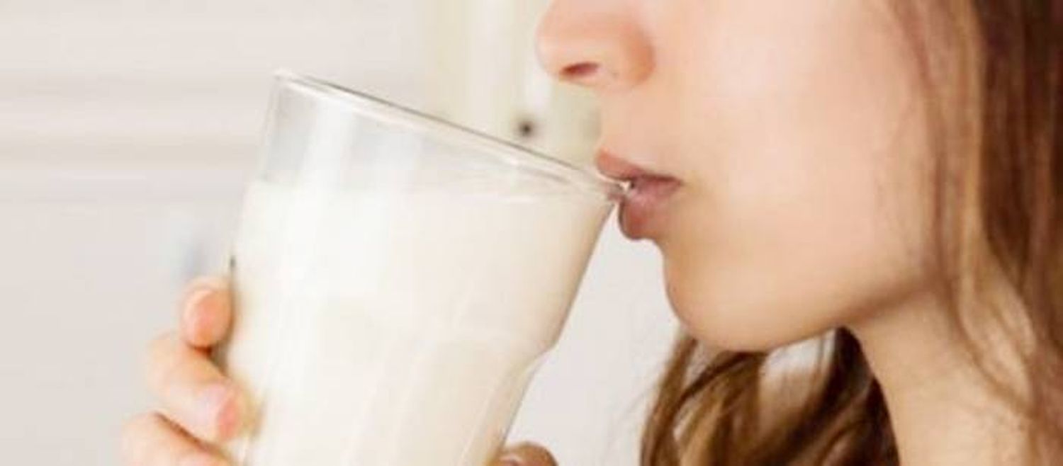 Beber leche de forma regular no se asocia con un colesterol alto