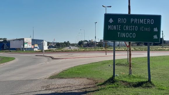 Se arrojó del auto en movimiento tras una discusión con su pareja y terminó internada con fractura de cráneo