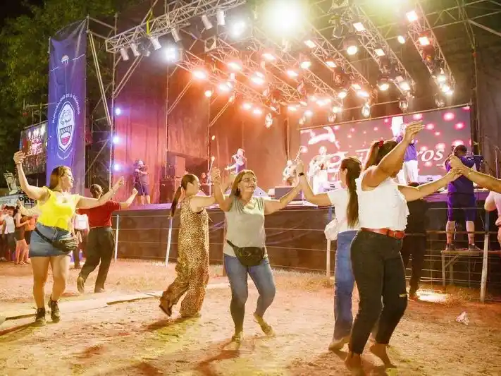 El vicegobernador Solís estuvo en el festival 
por el 89.o aniversario de El Colorado