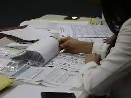 Movimiento por el Revocatorio pregunta al CNE: ¿Quién pone 4 huellas y 1 firma en menos de 10 segundos?