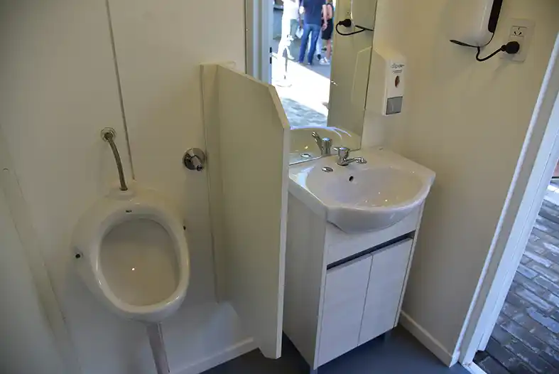 Inauguración baños públicos