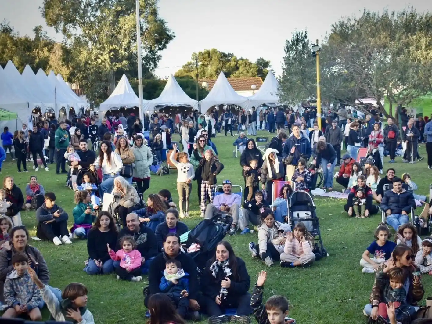 La plaza central fue el punto de encuentro durante cuatro días, con entrada libre y gratuita.