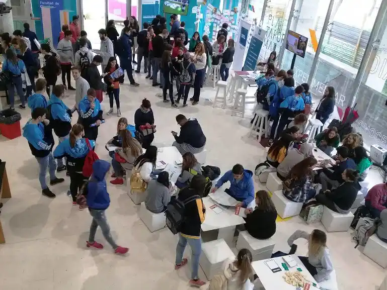 Con múltiples actividades, Expo Carreras tendrá su última jornada