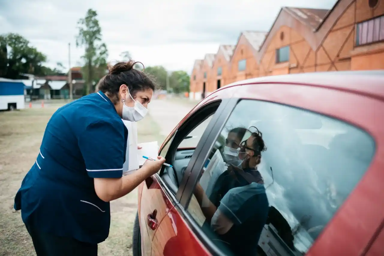 Detectaron solo 4 nuevos infectados en la ciudad y los activos siguen bajando