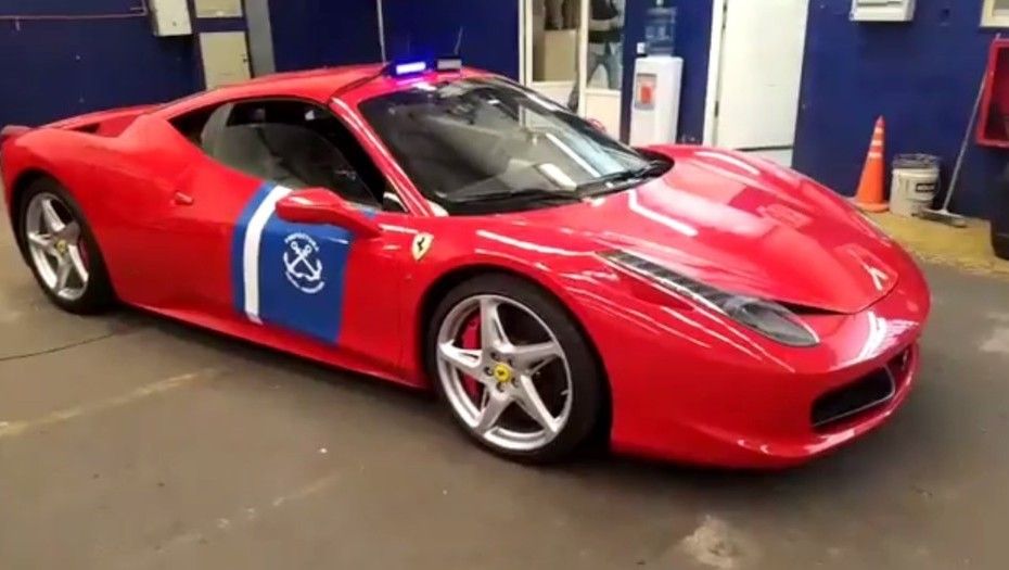 Prefectura incorporó una Ferrari a su flota de patrulleros