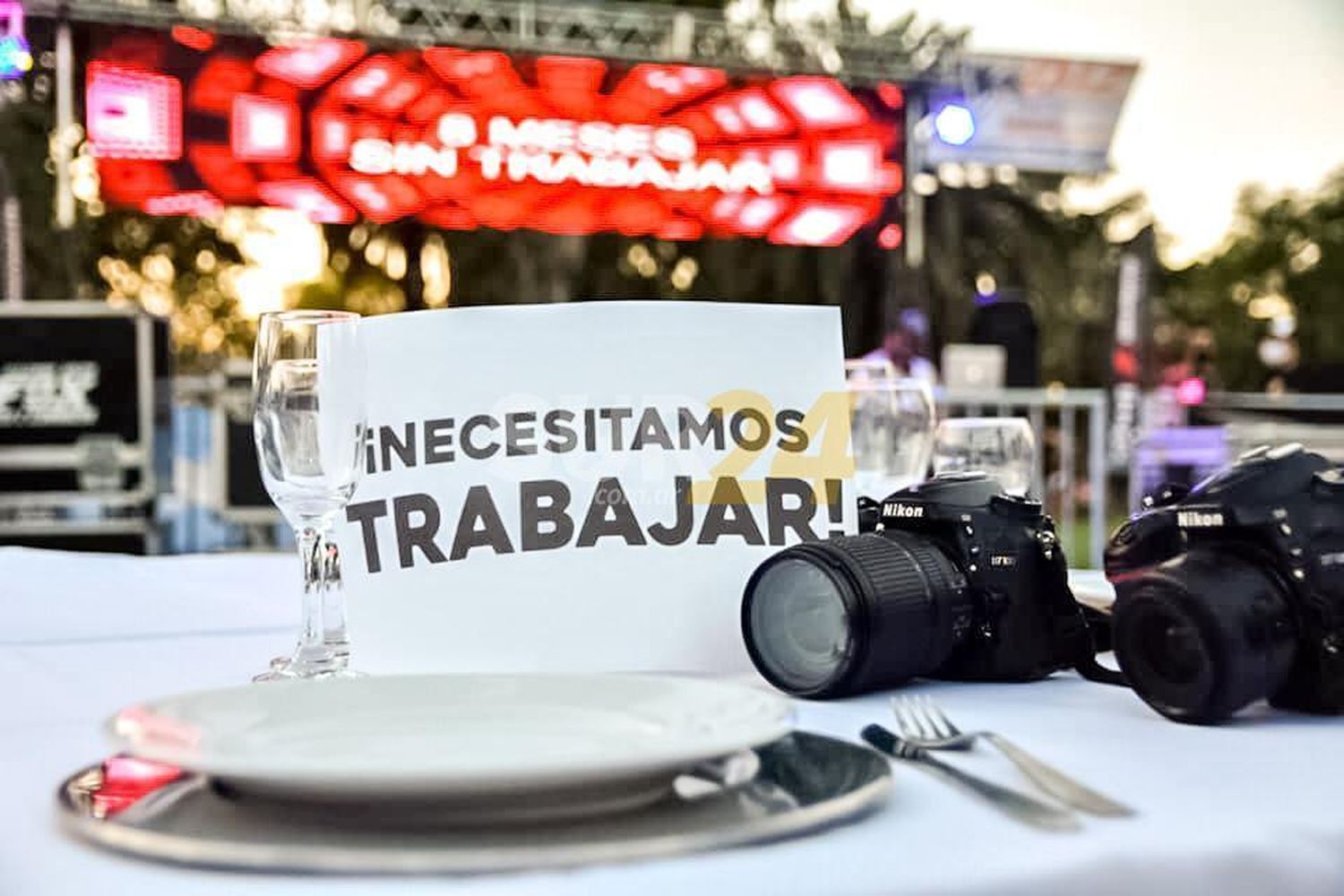 Enrico exige proteger a los rubros fuertemente afectados por las restricciones