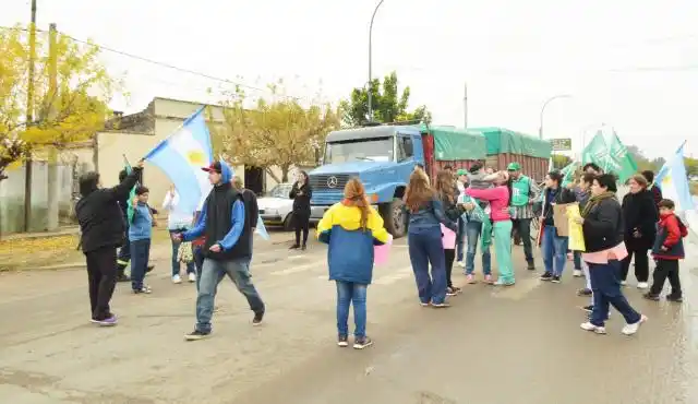 Movilización y protesta de las mucamas del Hospital San Antonio
