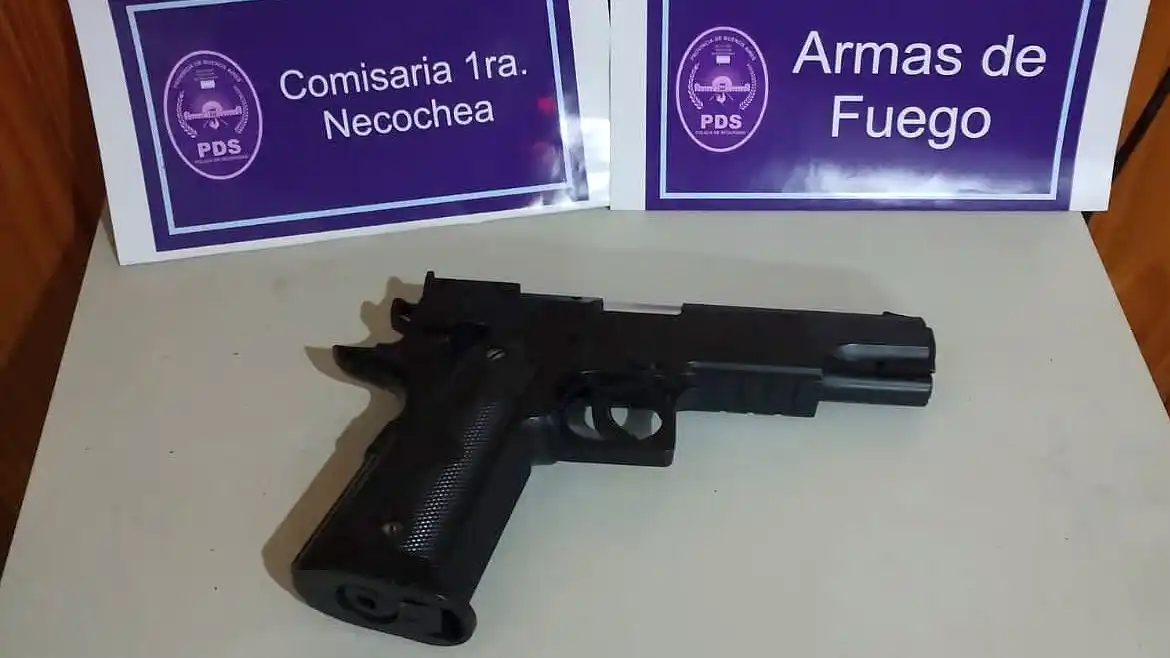 Arma secuestrada. En relación uno de los robos investigados
