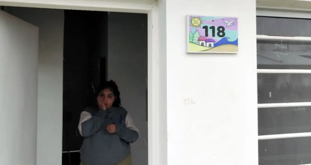 La mujer tiene dos hijos