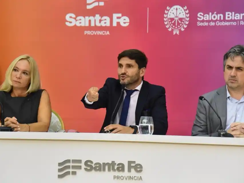 “Si alguien está dispuesto a matar por 200.000 pesos, el Estado de Santa Fe está dispuesto a pagar 40 veces más para que esa persona termine en prisión perpetua”, aseguró Pullaro