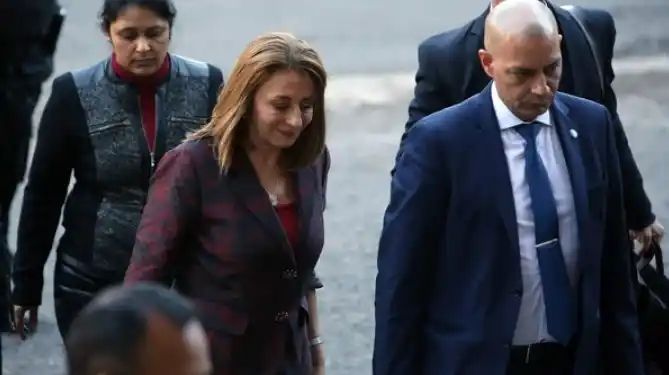   Procesaron a Gils Carbó por la compra del edificio para la Procuración