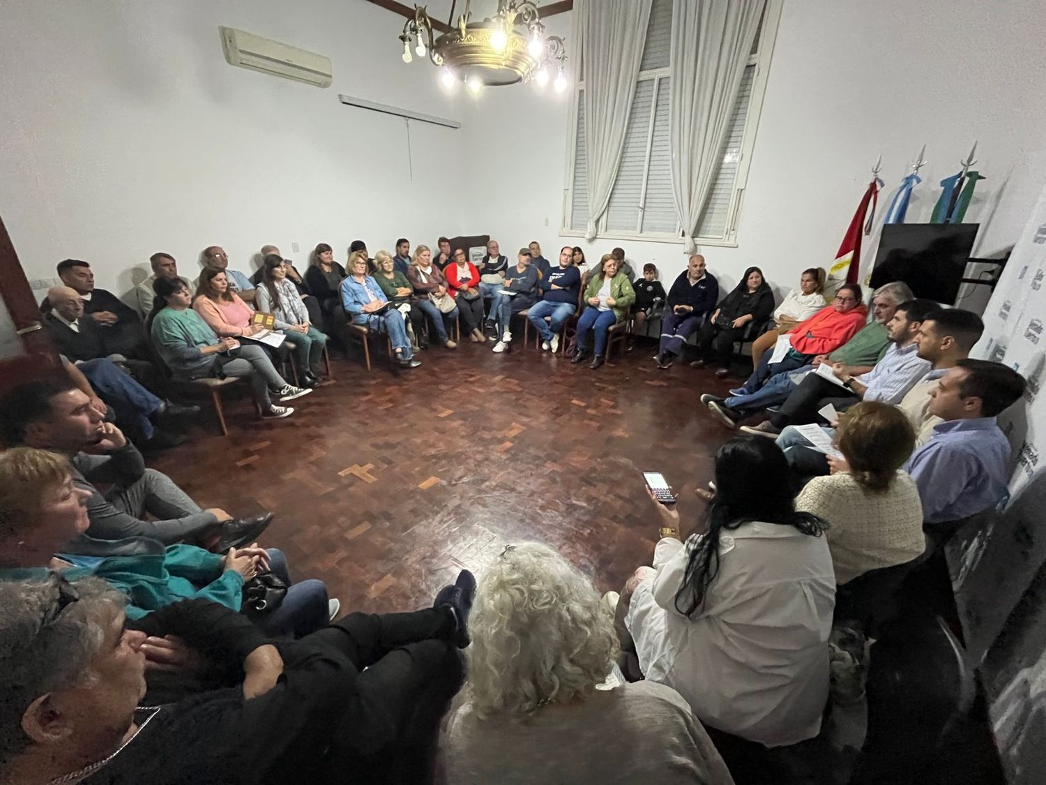 Amplia agenda temática abordaron funcionarios municipales y vecinalistas