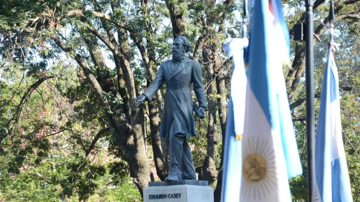 Este año el acto no será a los pies del monumento homenaje a su fundador, Eduardo Casey.