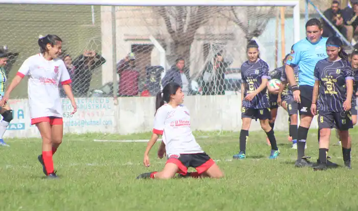 Barrio Norte se quedó con el repechaje femenino en Sportiva