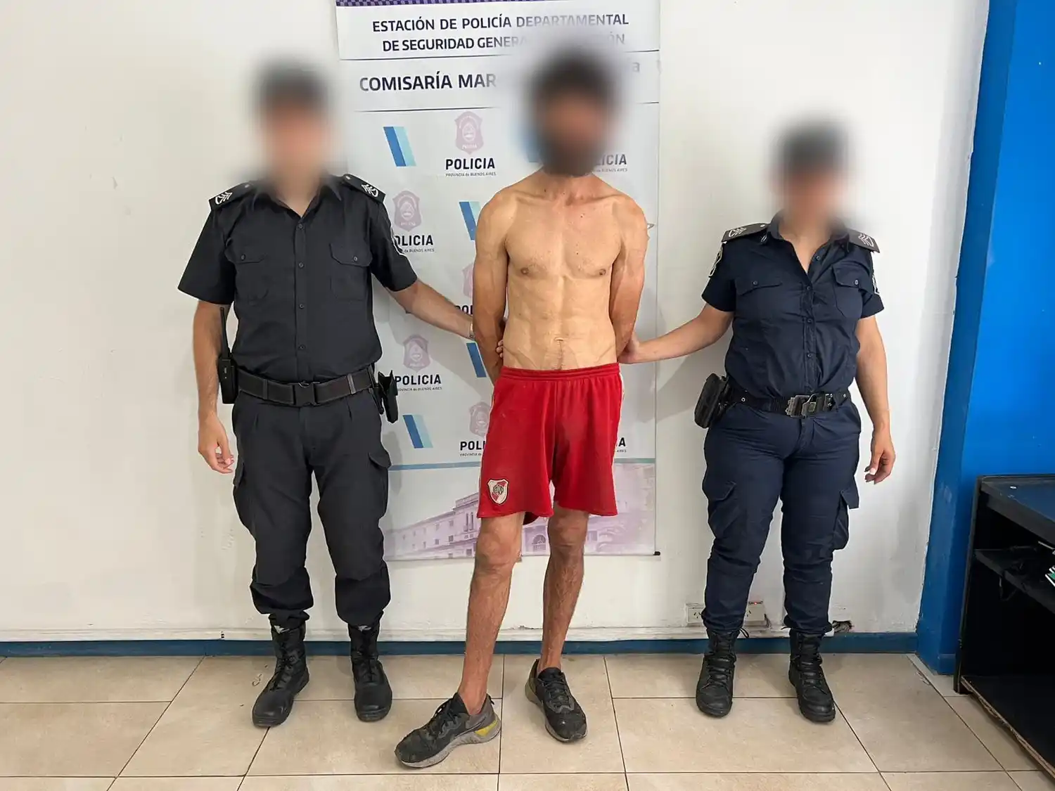 El sujeto fue detenido cuando se encontraba en el interior de una vivienda deshabitada en Plaza Mitre.