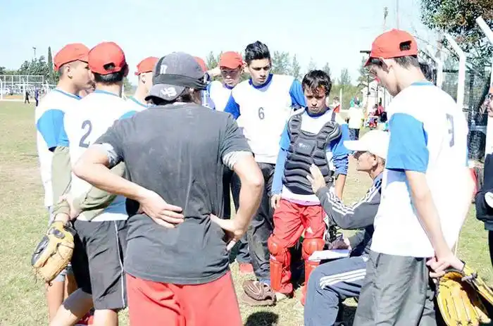Comienzos del sóftbol en el CEF N°4 Concordia