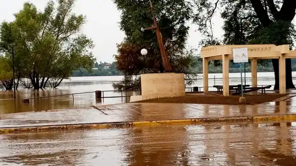 El río Uruguay regresa a su cauce normal y siguen los trabajos de recuperación en sectores afectados