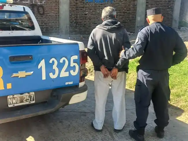 Aprehendieron a un hombre en situación de calle con pedido de detención