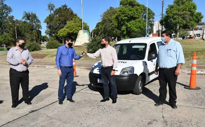 El intendente Francolini hizo entrega de un nuevo vehículo a la Central de Tránsito
