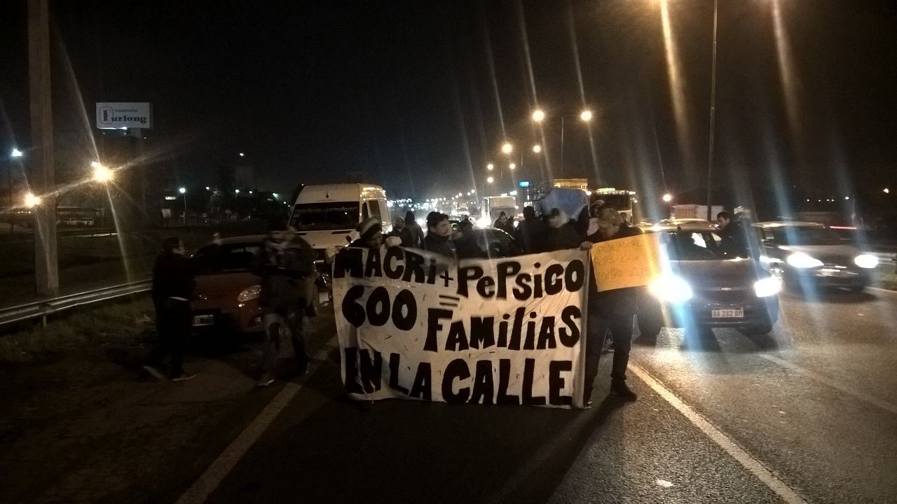 Trabajadores despedidos de PepsiCo realizaron un corte sorpresa en Panamericana