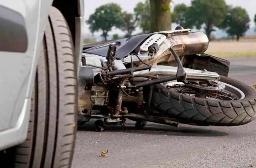 Detenido tras asaltar a una automovilista y chocar con su moto a las pocas cuadras