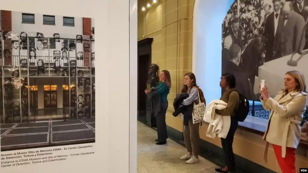 Mujeres que sobrevivieron la dictadura en Argentina llaman a reflexionar desde la memoria histórica