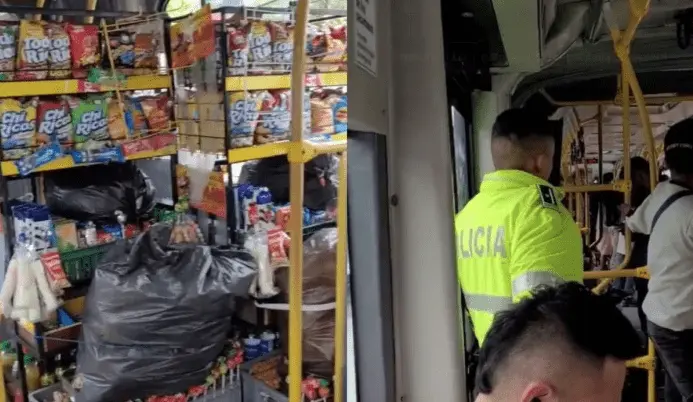 Vendedor ambulante monta tienda gigante dentro de un bus (+ Video)