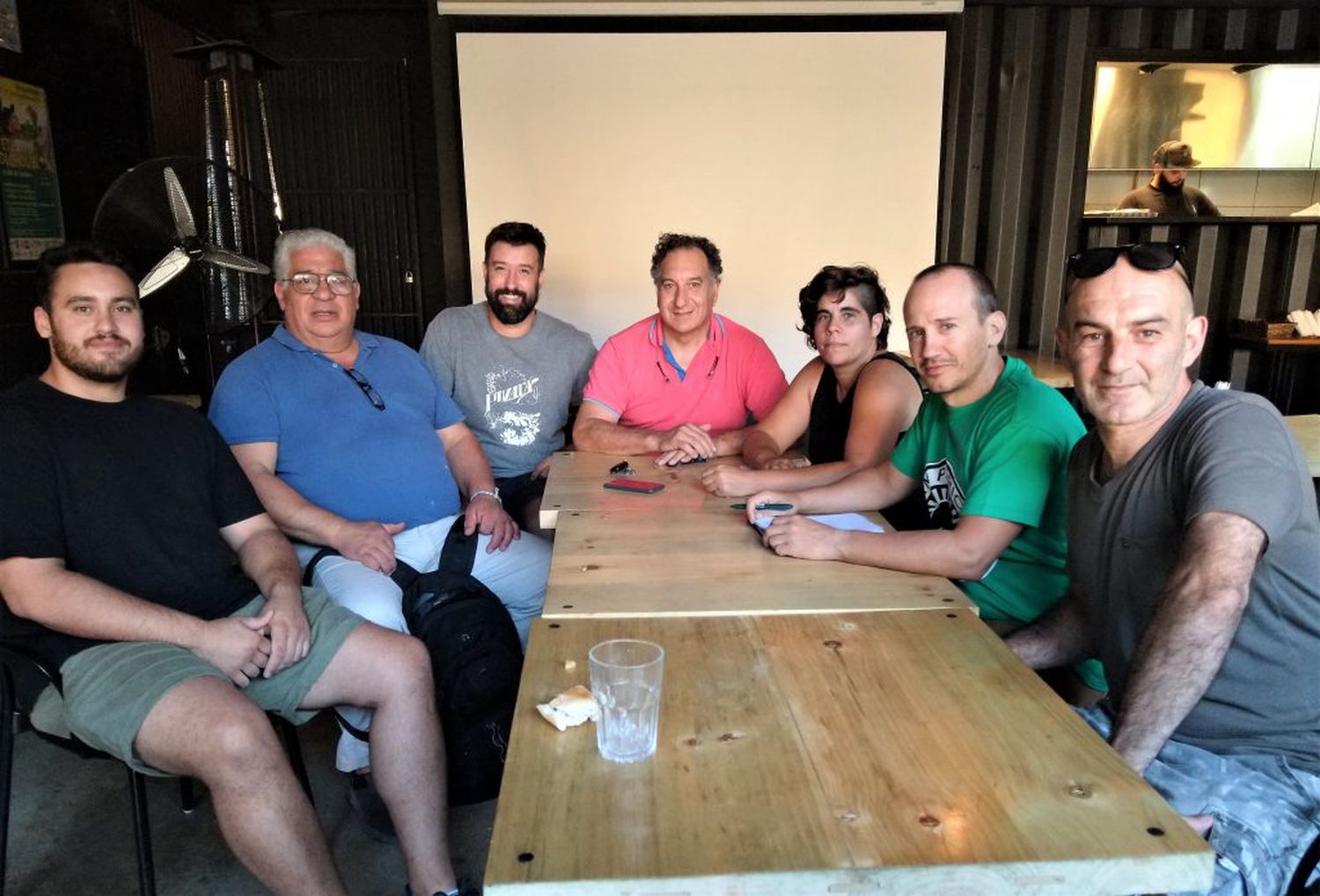 Los cerveceros de Tandil se ofrecieron para producir y donar alcohol al Salud
