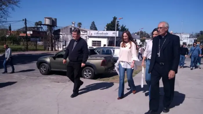 Vidal en San Nicolás: Visitó el santuario de la Virgen y dijo que cree "en dar la cara y estar"