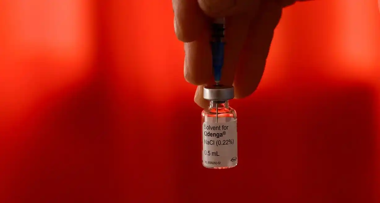 La vacuna está aprobada por Anmat desde fines de 2023. Crédito: Reuters.