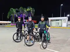 Tres hermanos, una travesía en bicicleta y un mensaje de amor y concientización