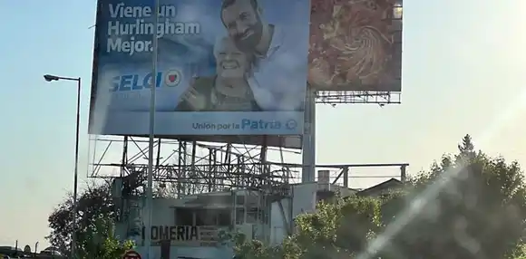 La prima del Papa Francisco exige que retiren su imagen de la campaña de Damián Selci en Hurlingham