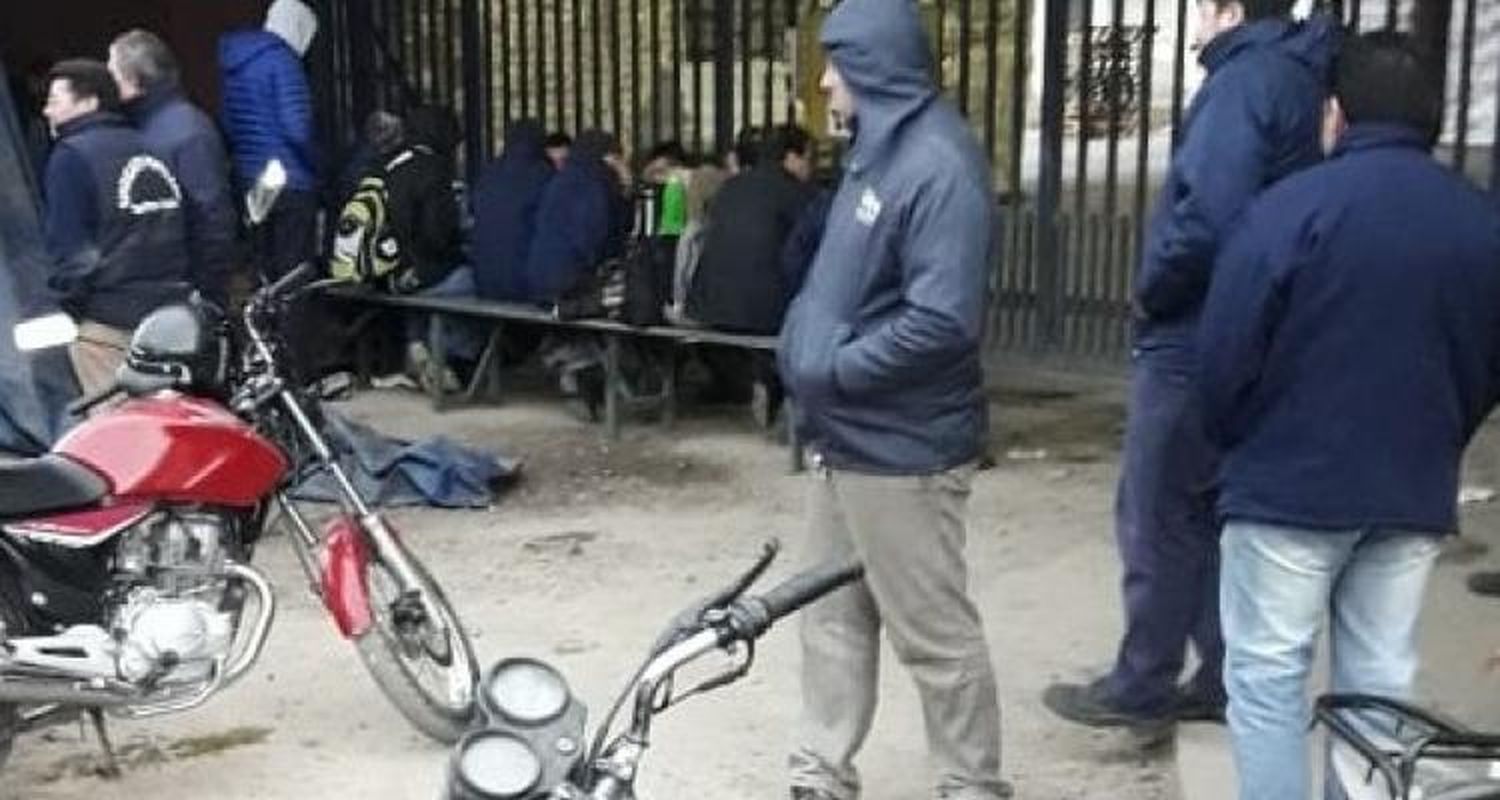 Celupaper: Fracasó la audiencia y sigue el paro