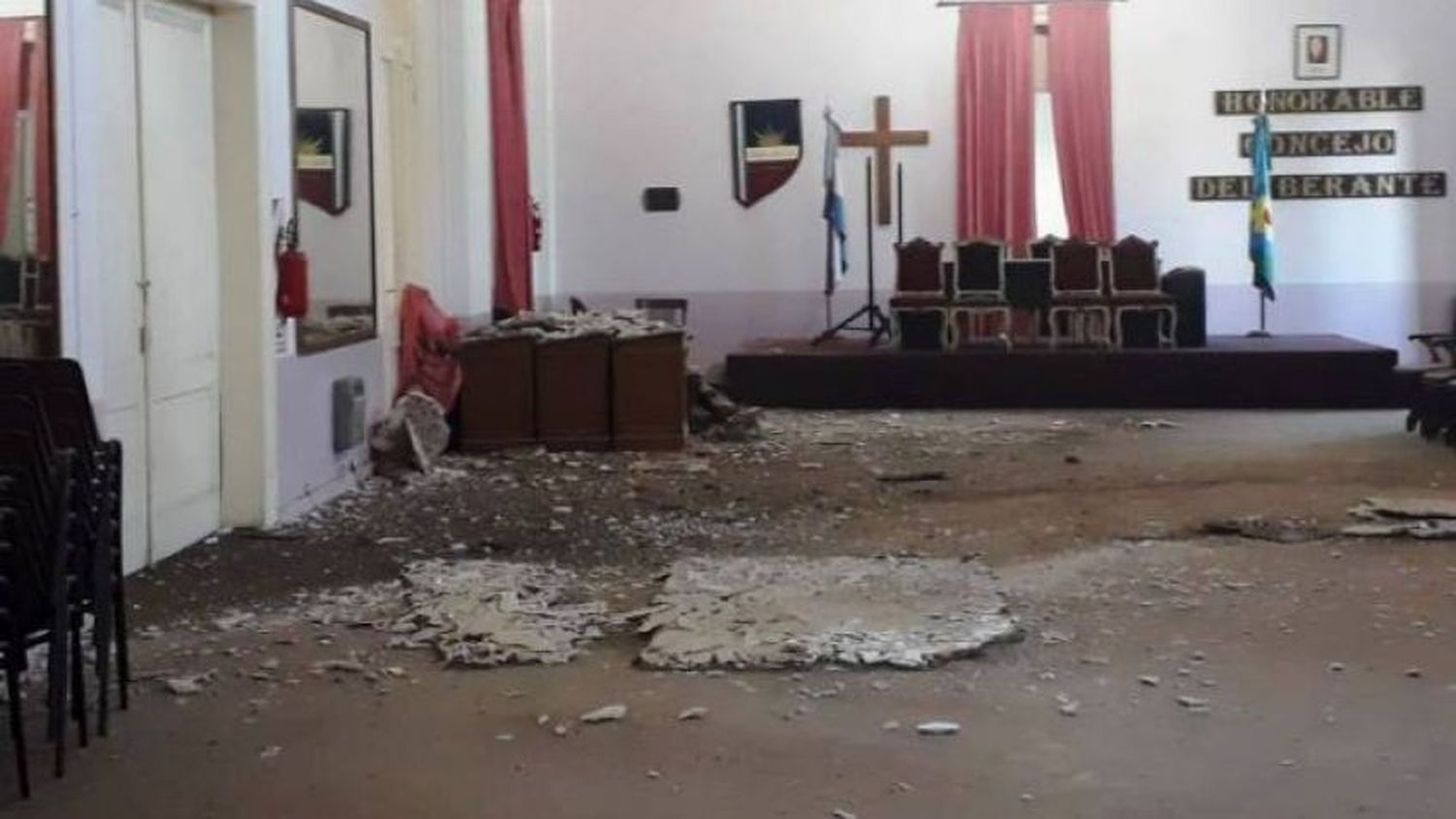 Chacabuco: Se vino abajo parte del techo del Concejo Deliberante