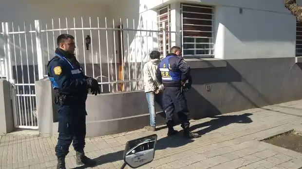 Estaba rebelde porque no se presentó al juicio y ahora lo atraparon 