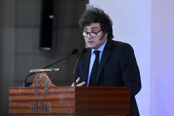 Milei en la Bolsa de Comercio: “Voy a vetar todas las leyes de los degenerados fiscales”