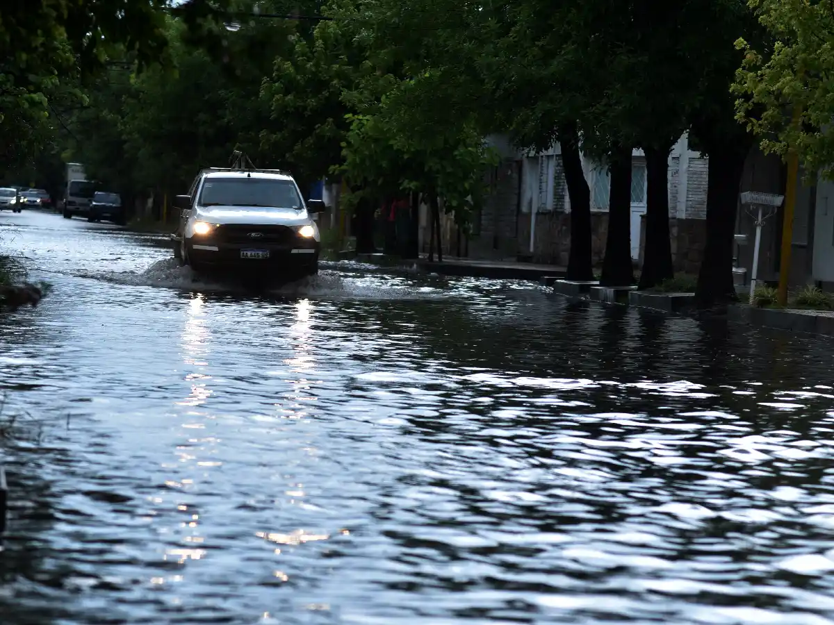 Llovieron 20 milímetros en la ciudad y mañana refrescaría