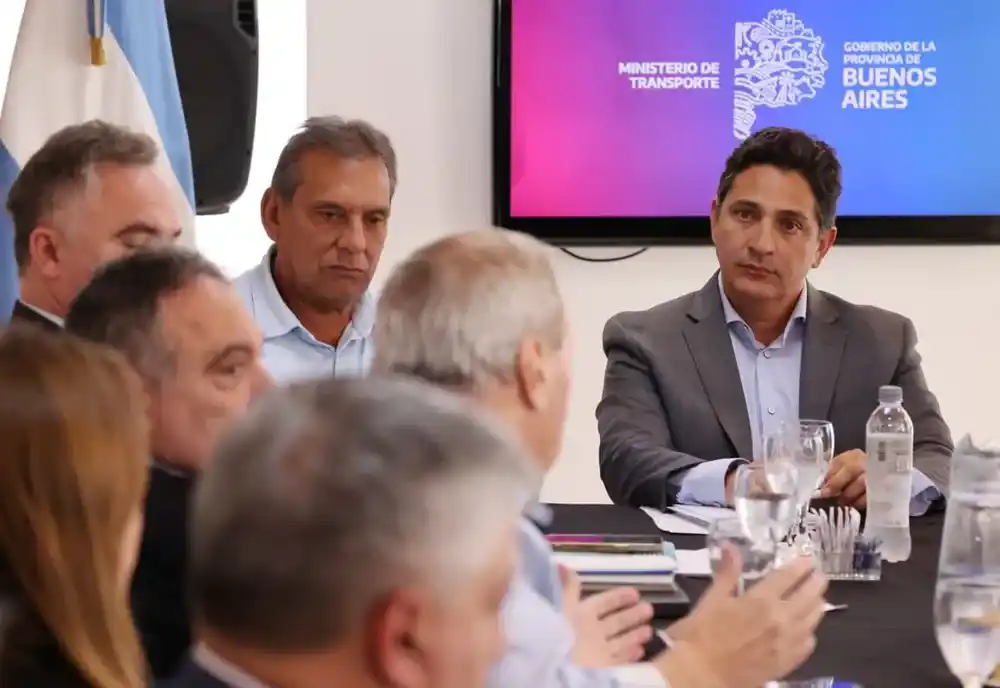 Colectivos: la Provincia reforzará los subsidios y Nación estudia reestructurar el sistema