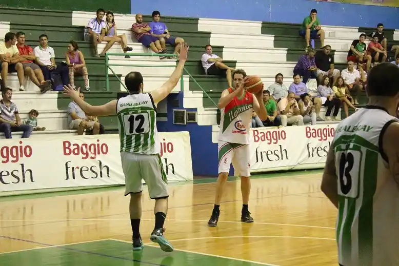 Triunfo de Neptunia, derrota de Racing