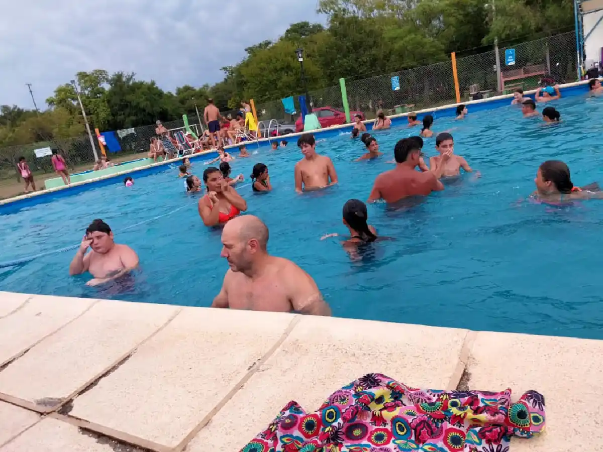 Verano en “la Villa”: pileta gratis para todos los vecinos 