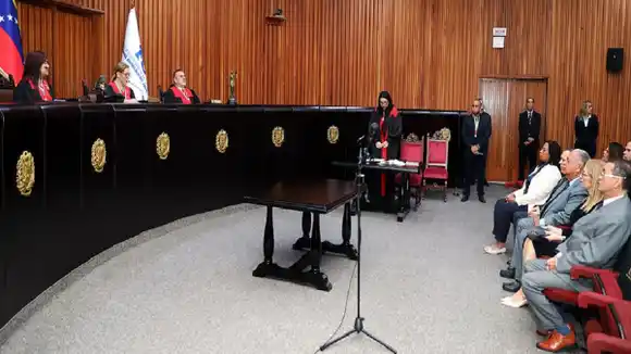 TSJ RATIFICA CRONOGRAMA  de comparecencia de candidatos para que presenten «sus actas»: comienza con Edmundo